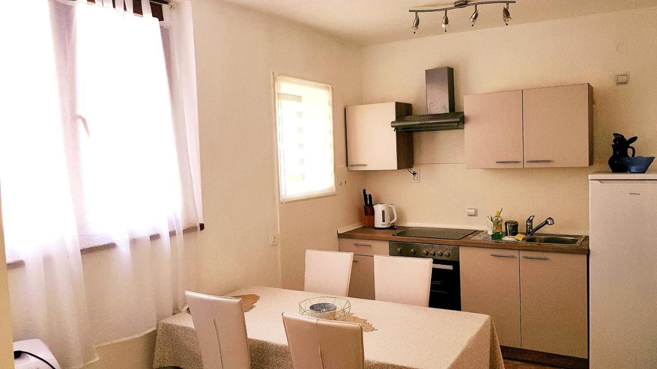 Holiday Apartment Nina , Zadar Old Town Esterno foto